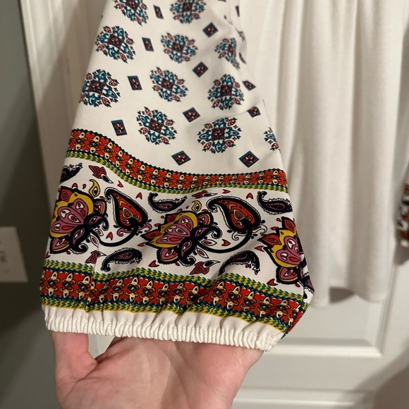 Blouse - Picture 2 of 5